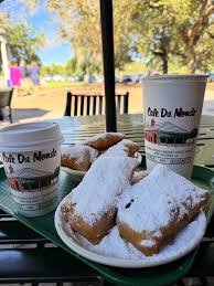 Café du Monde signature dishes Beignets
Café au Lait
Iced Coffee